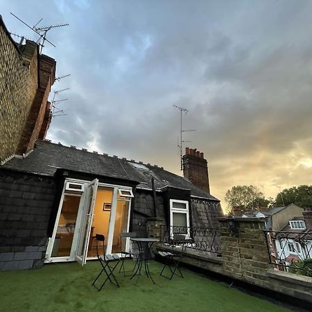 Spacious Two Bedroom Flat In Prestigious Highgate. London Exterior photo